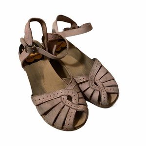 Swedish hasbeen clogs